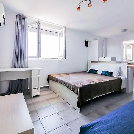 Apartments Siesta Tivat Buitenkant foto