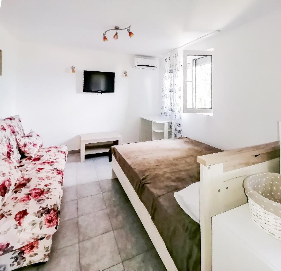 Apartments Siesta Tivat Buitenkant foto